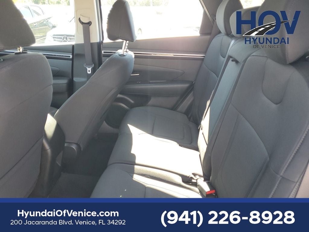 2023 Hyundai TUCSON SE
