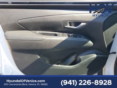 2023 Hyundai TUCSON SE