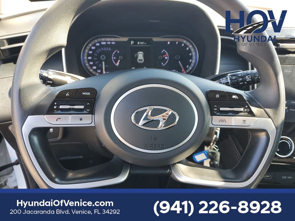 2023 Hyundai TUCSON SE