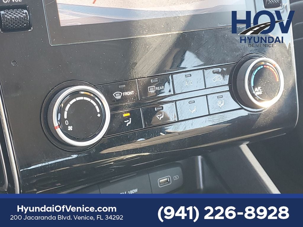 2023 Hyundai TUCSON SE