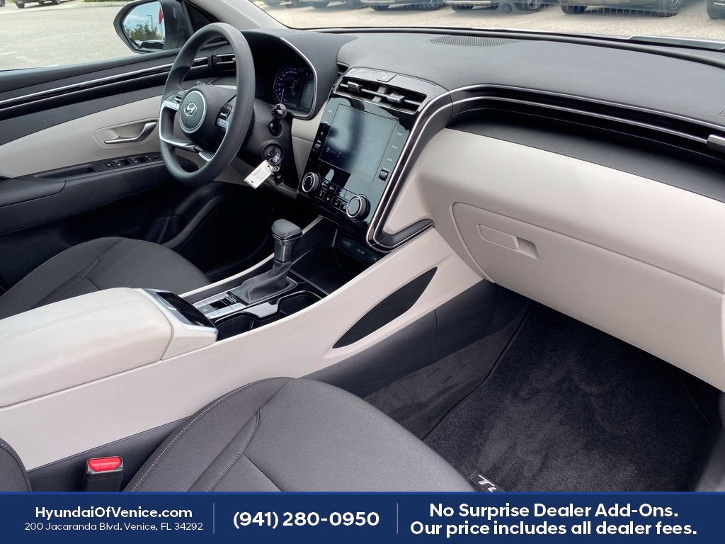 2024 Hyundai TUCSON SE