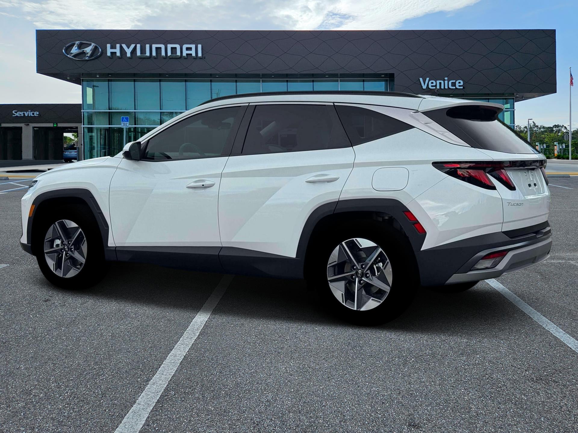2026 Hyundai TUCSON SEL FWD