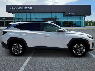 2026 Hyundai TUCSON SEL Premium FWD