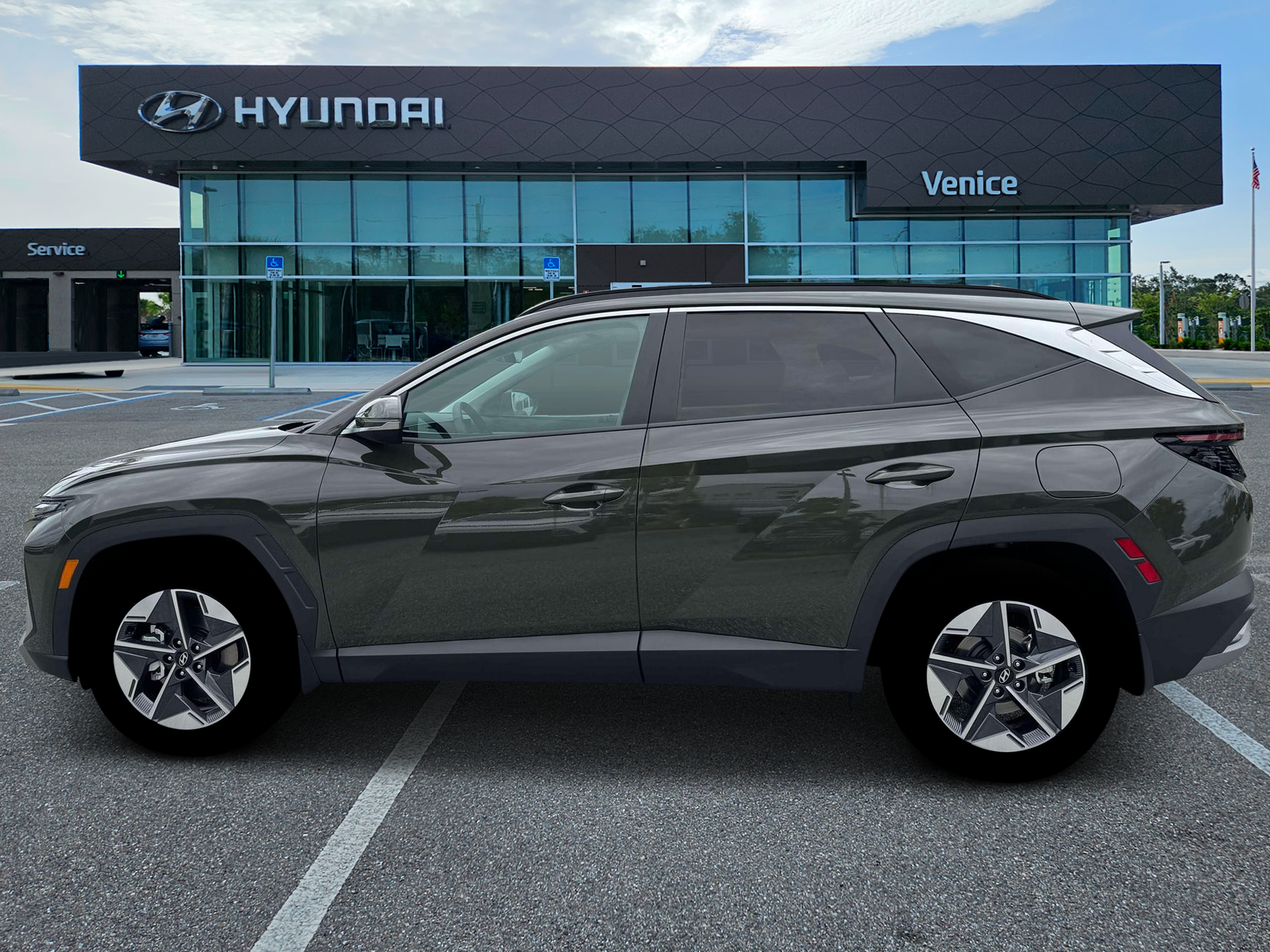 2026 Hyundai TUCSON SEL Premium FWD