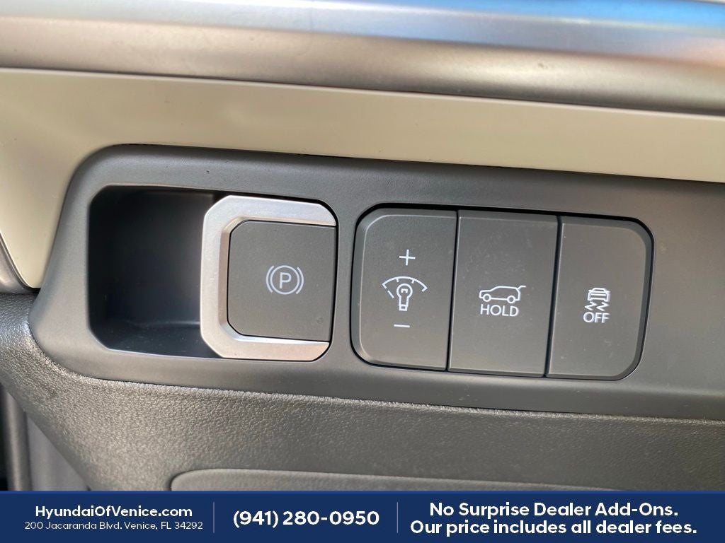 2025 Hyundai SANTA FE HYBRID SEL