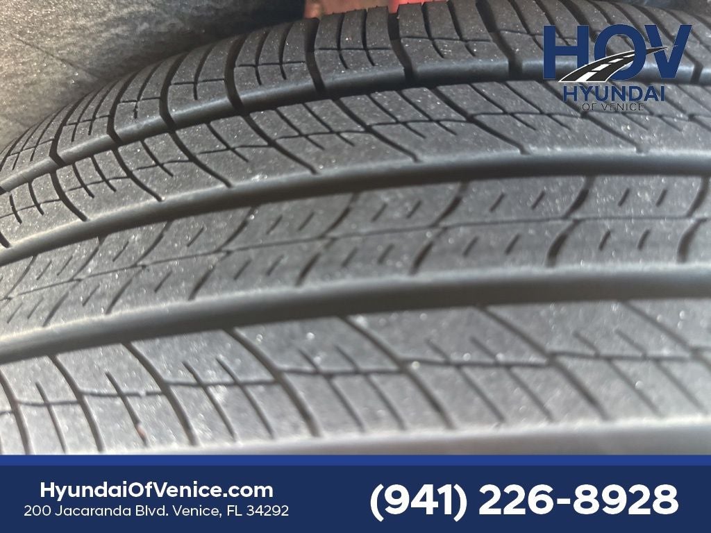 2023 Hyundai SANTA FE HYBRID SEL Premium