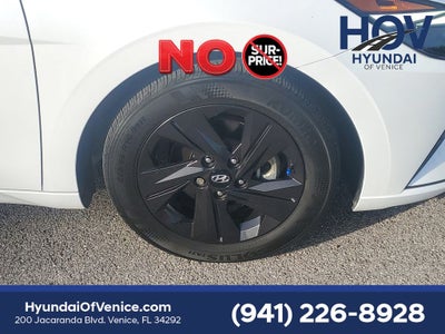 2022 Hyundai ELANTRA SEL