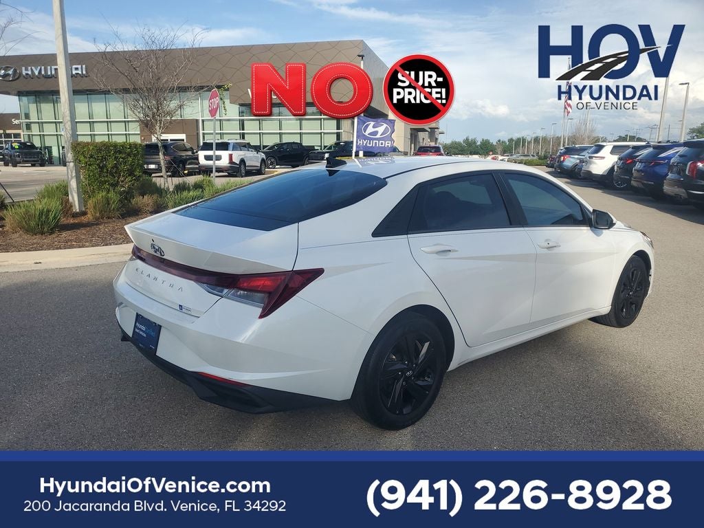 2022 Hyundai ELANTRA SEL