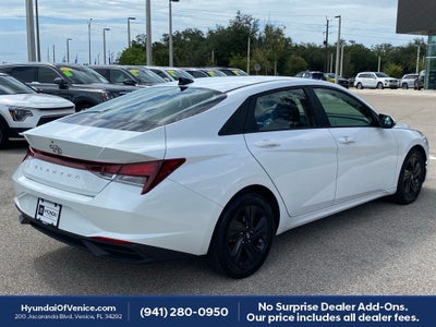 2021 Hyundai ELANTRA SEL