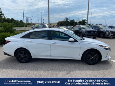 2021 Hyundai ELANTRA SEL