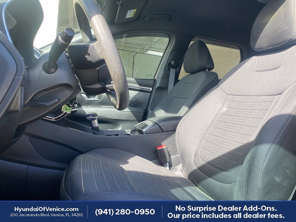 2023 Hyundai SANTA CRUZ SE