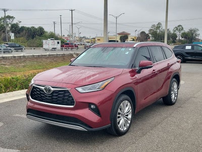 2023 Toyota Highlander Platinum
