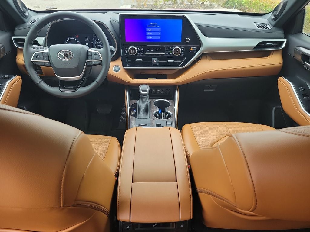 2023 Toyota Highlander Platinum