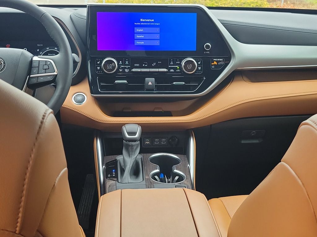 2023 Toyota Highlander Platinum