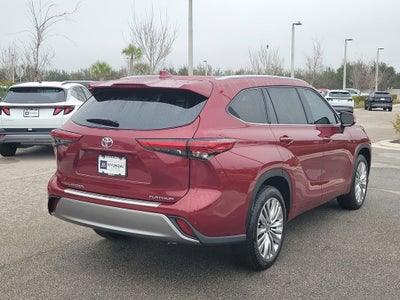 2023 Toyota Highlander Platinum