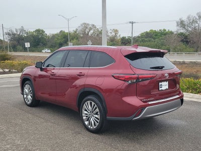 2023 Toyota Highlander Platinum