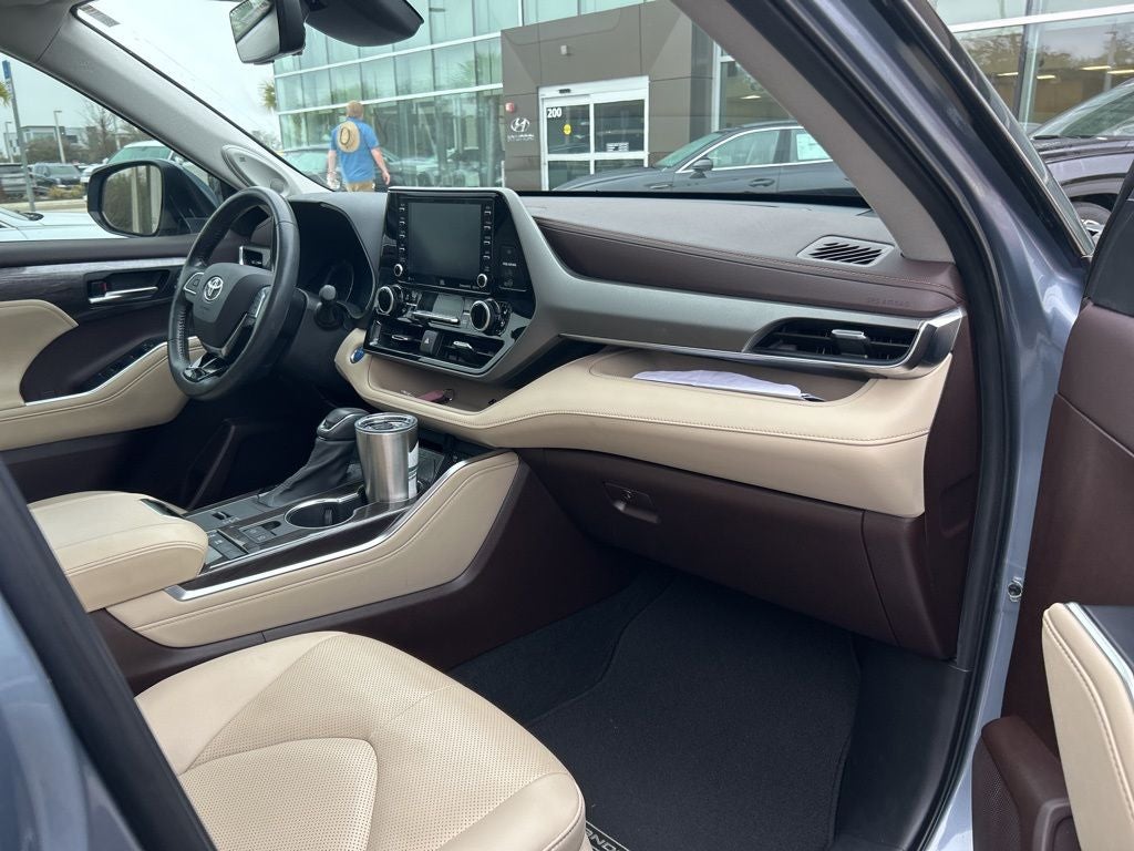 2021 Toyota Highlander Hybrid Limited