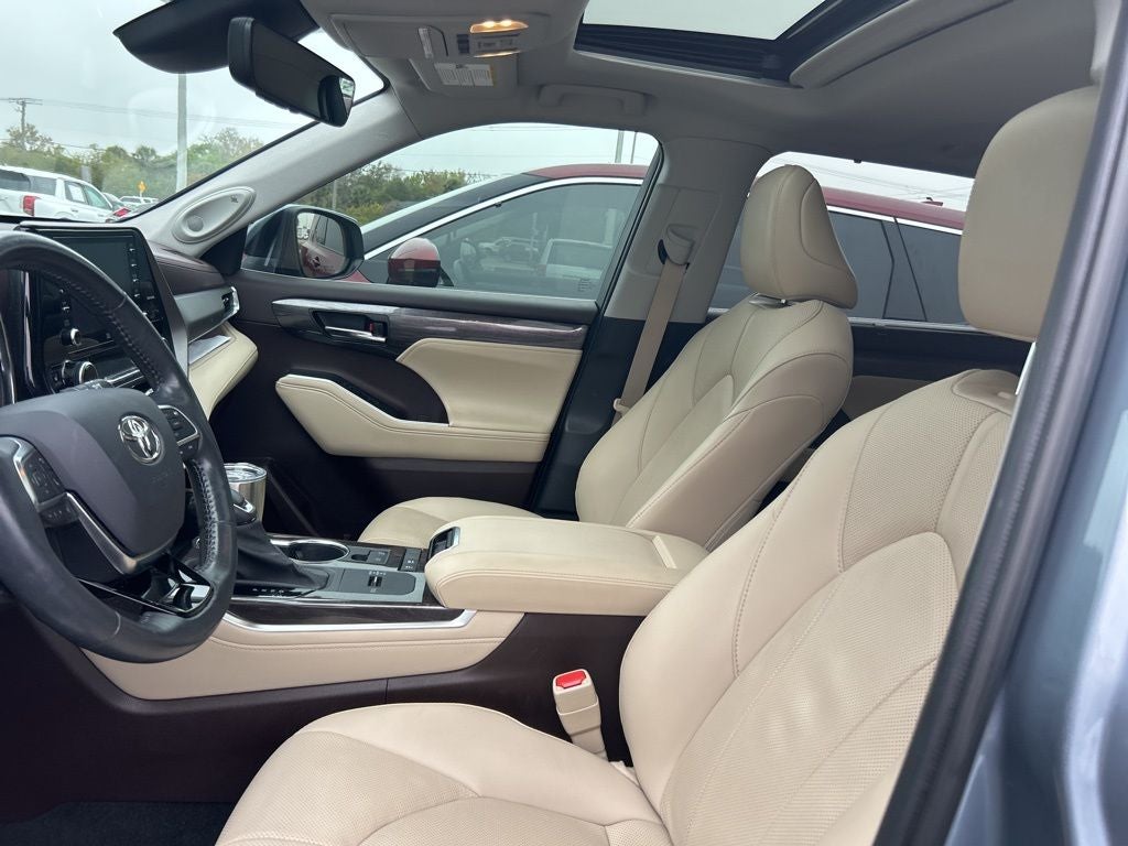 2021 Toyota Highlander Hybrid Limited