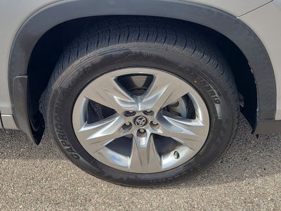 2018 Toyota Highlander Base