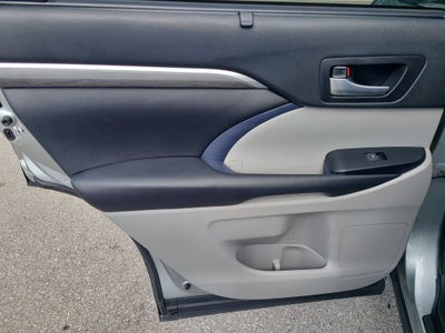 2018 Toyota Highlander Base