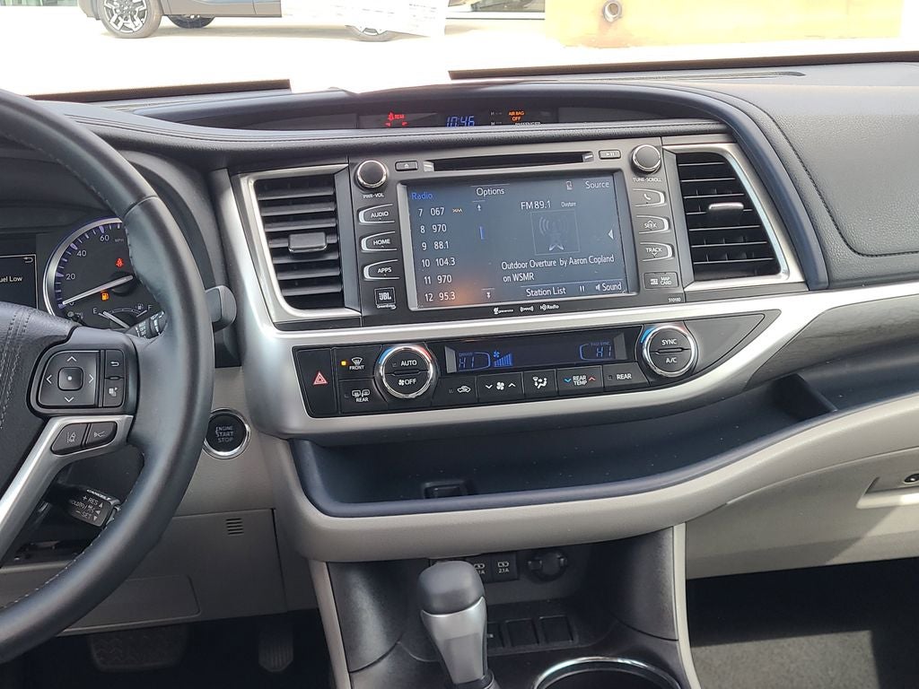 2018 Toyota Highlander Base