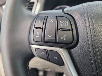 2018 Toyota Highlander Base