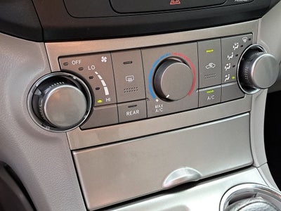 2012 Toyota Highlander Base