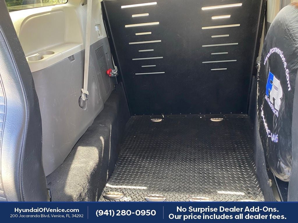 2020 Toyota Sienna L 7 Passenger
