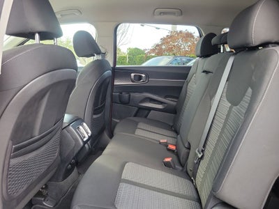 2022 Kia Sorento LX