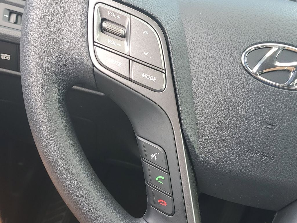 2015 Hyundai SANTA FE SPORT Base