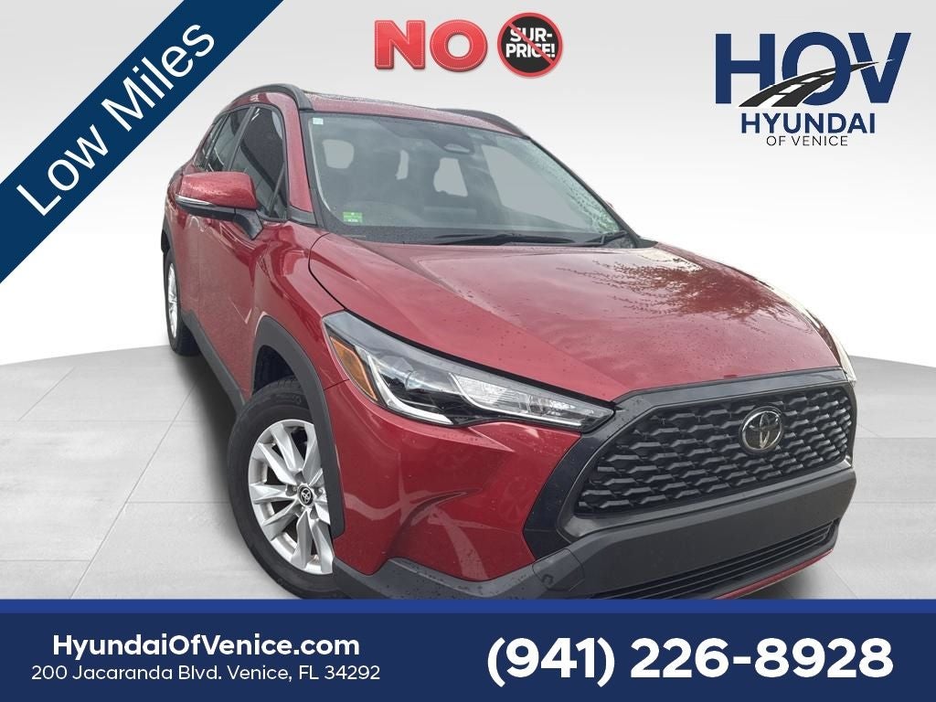 2024 Toyota Corolla Cross LE
