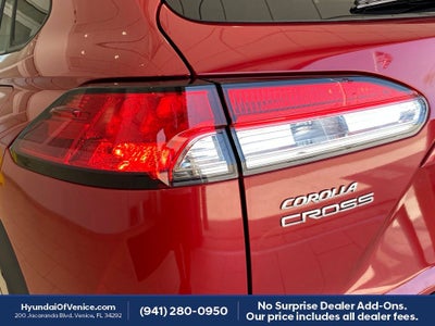 2024 Toyota Corolla Cross LE