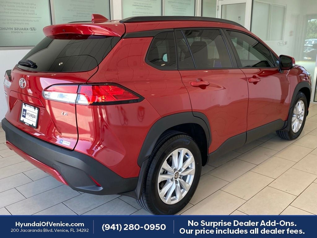 2024 Toyota Corolla Cross LE