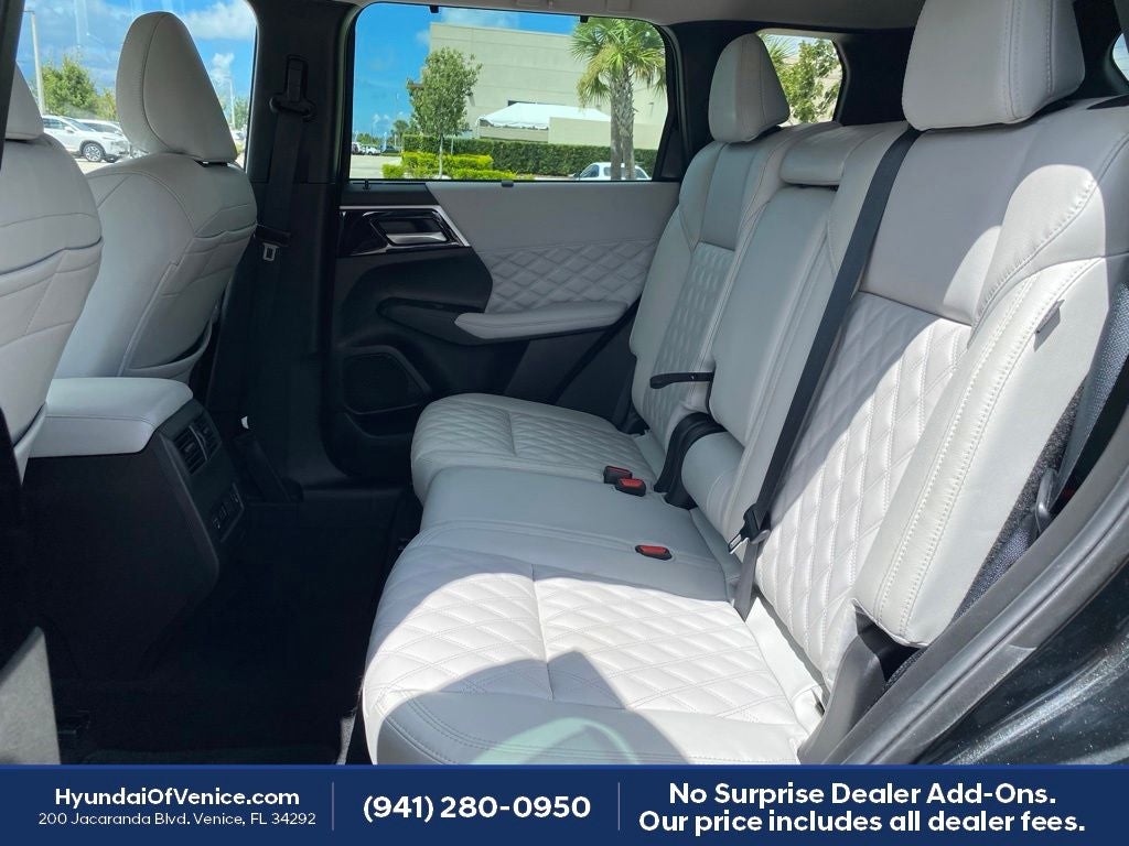 2023 Mitsubishi Outlander SEL