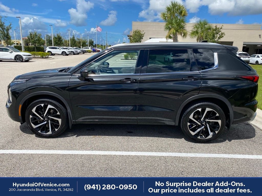 2023 Mitsubishi Outlander SEL
