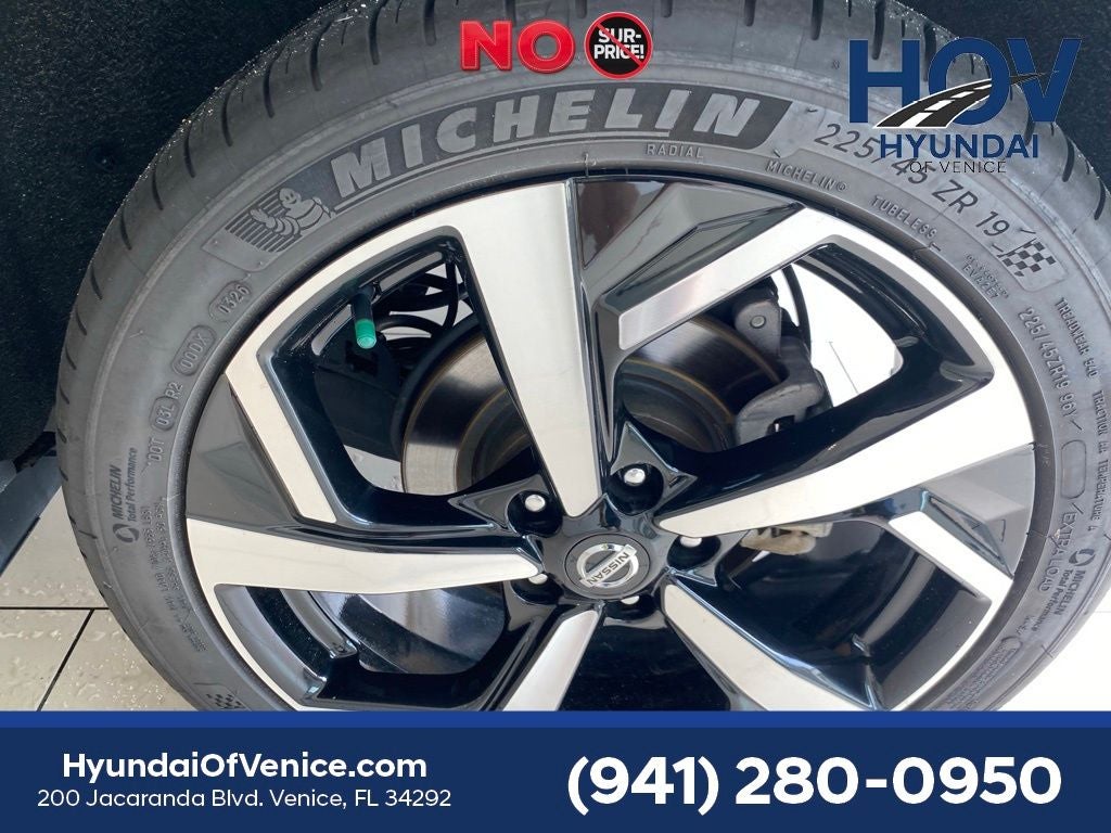 2021 Nissan Rogue Sport SL