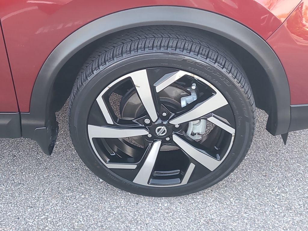2022 Nissan Rogue Sport SL