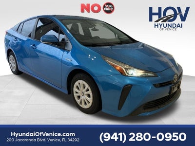 2022 Toyota Prius LE