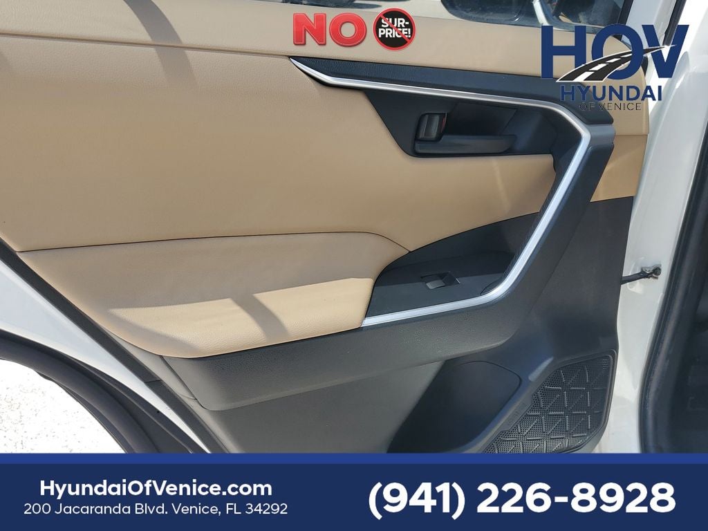 2020 Toyota RAV4 Hybrid LE
