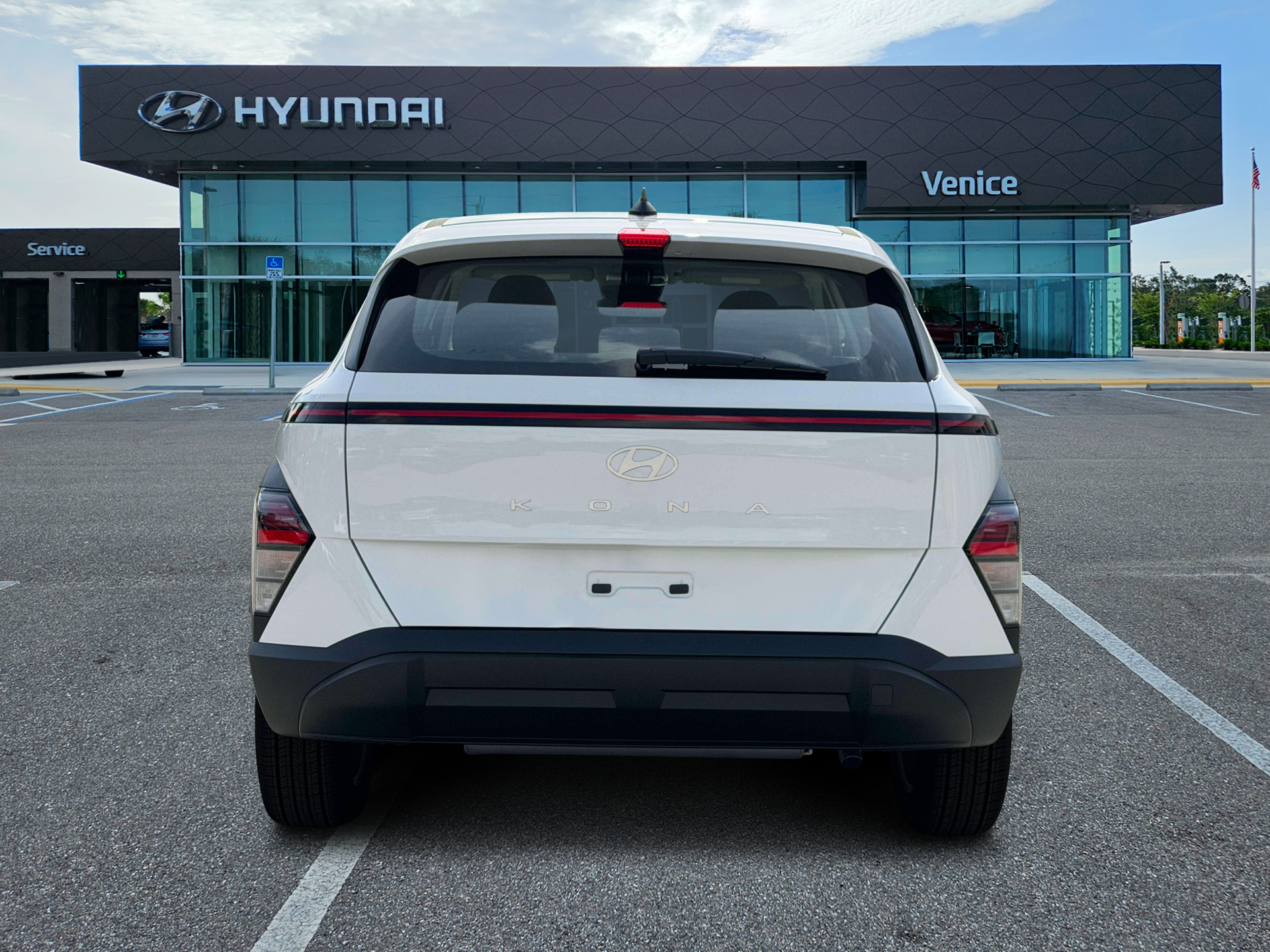2027 Hyundai KONA SE FWD