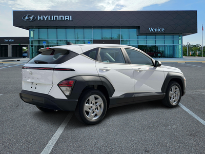 2027 Hyundai KONA SE FWD
