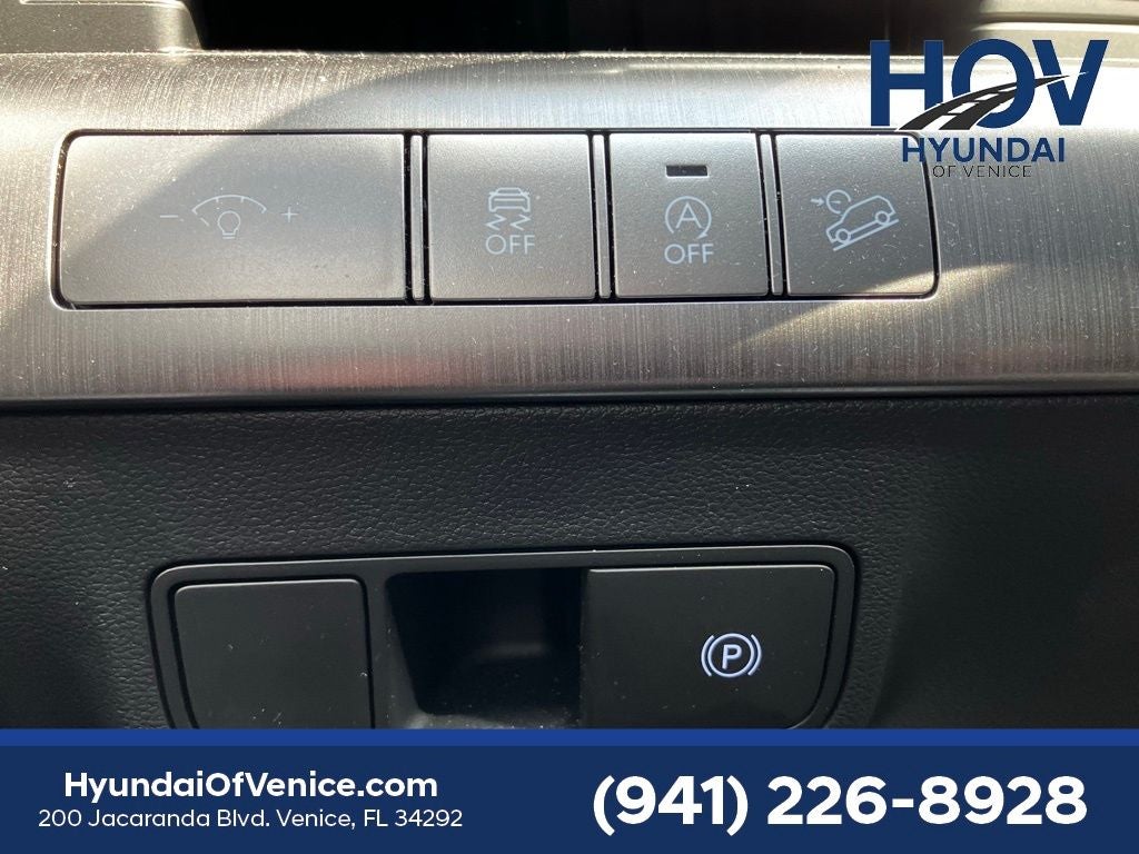 2024 Hyundai KONA SE