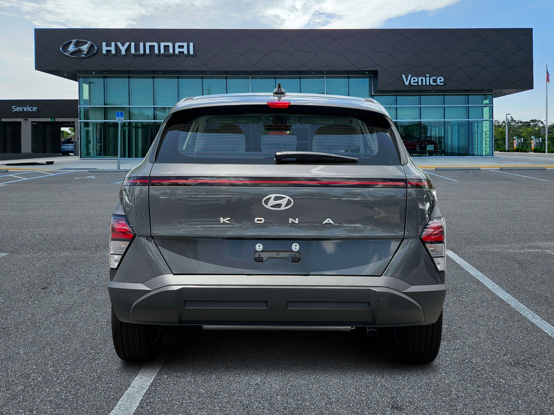 2027 Hyundai KONA SE FWD