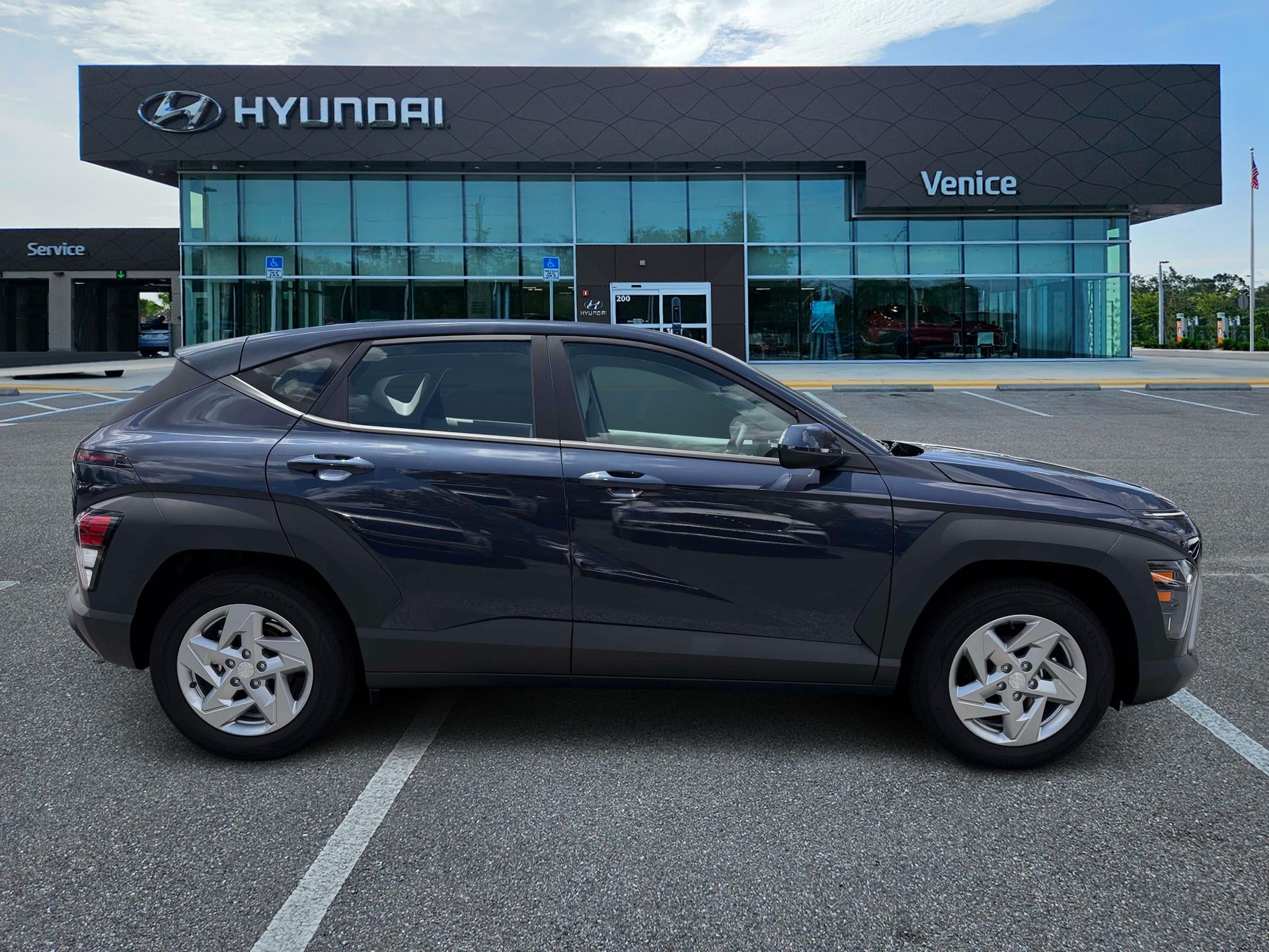 2027 Hyundai KONA SE FWD