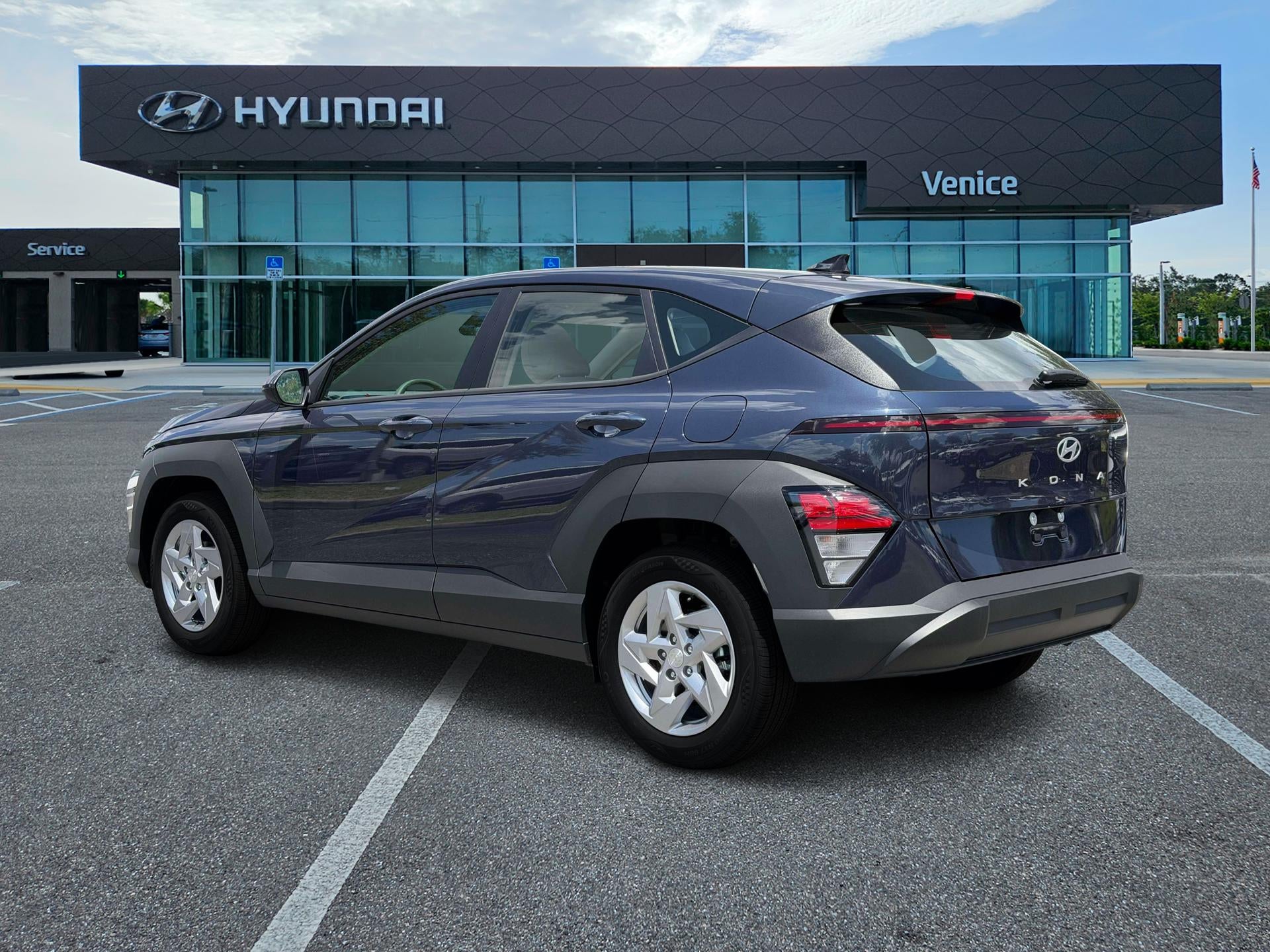 2027 Hyundai KONA SE FWD
