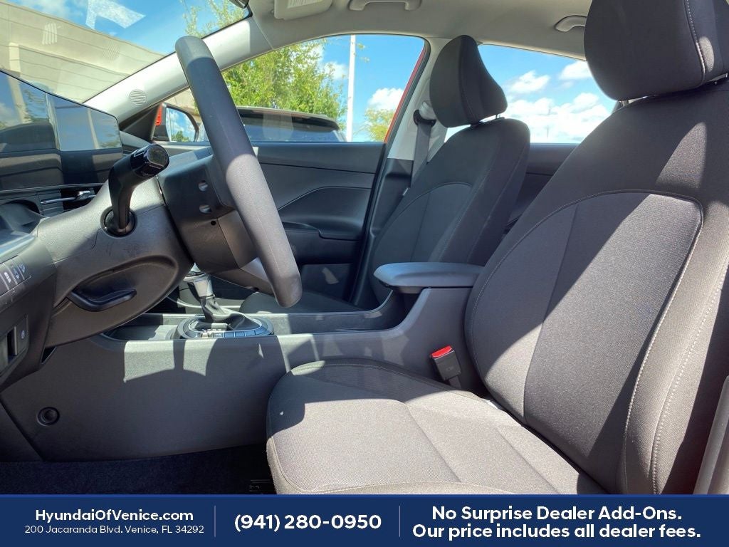 2026 Hyundai KONA SE