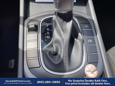 2025 Hyundai KONA SEL