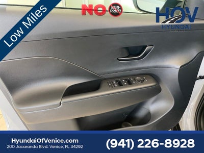 2024 Hyundai KONA SEL