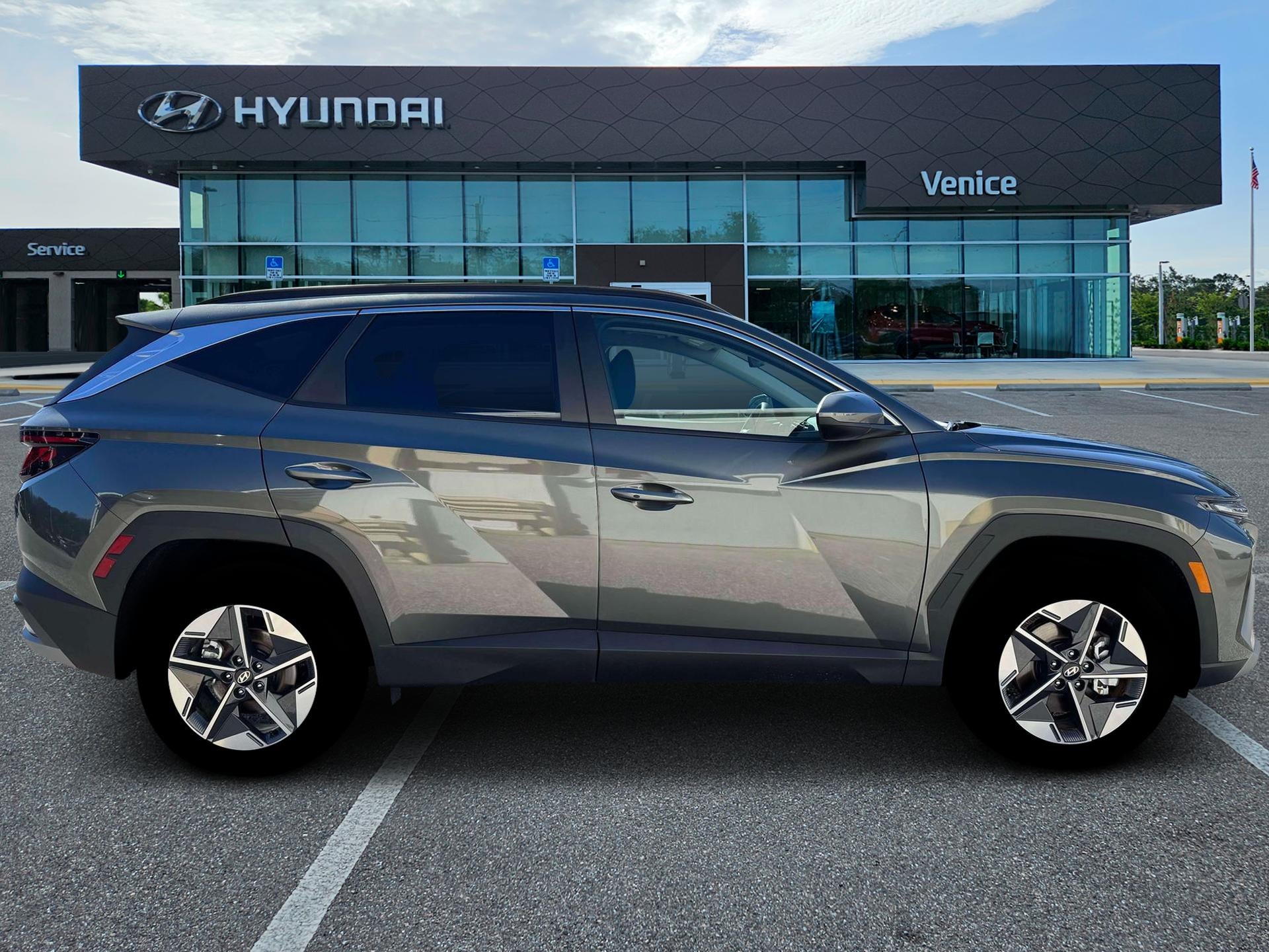 2026 Hyundai TUCSON HYBRID SEL AWD