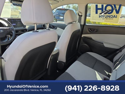 2022 Hyundai KONA SE